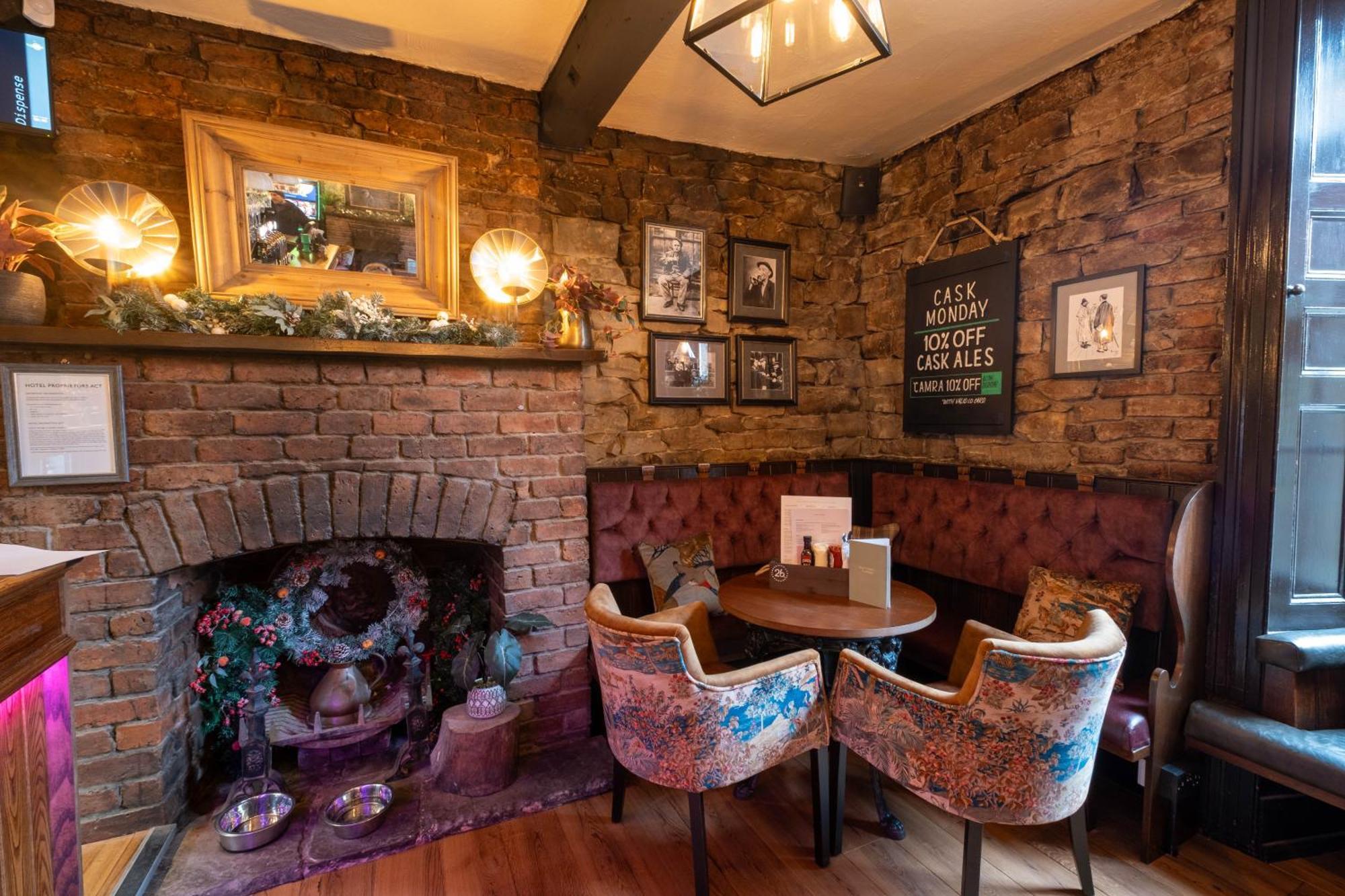 Rockingham Arms By Greene King Inns Wentworth  Exteriér fotografie