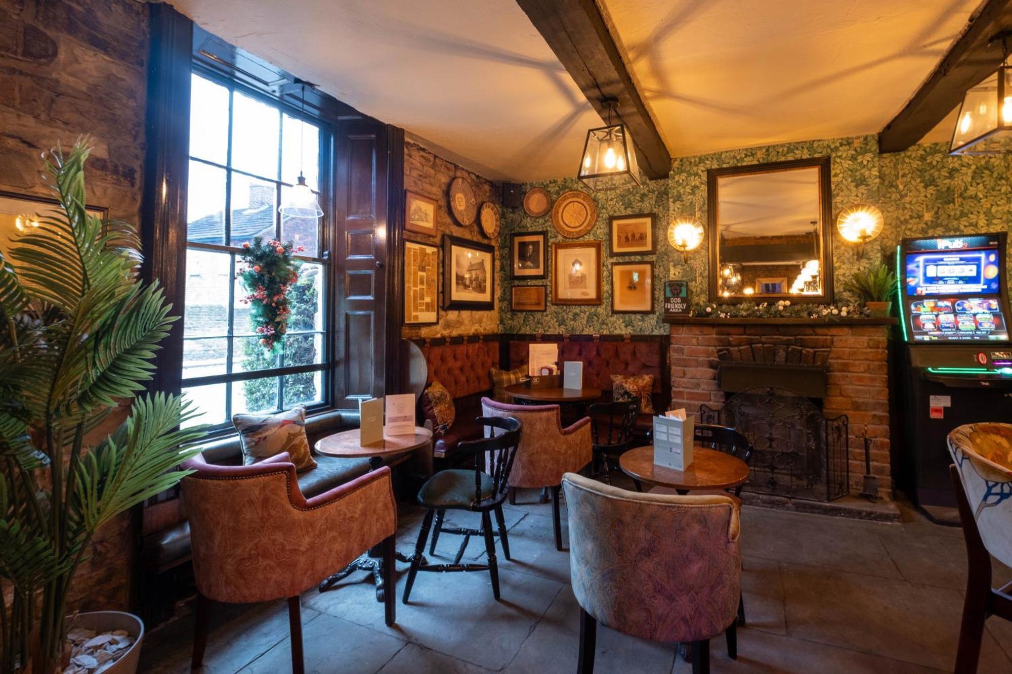 Rockingham Arms By Greene King Inns Wentworth  Exteriér fotografie