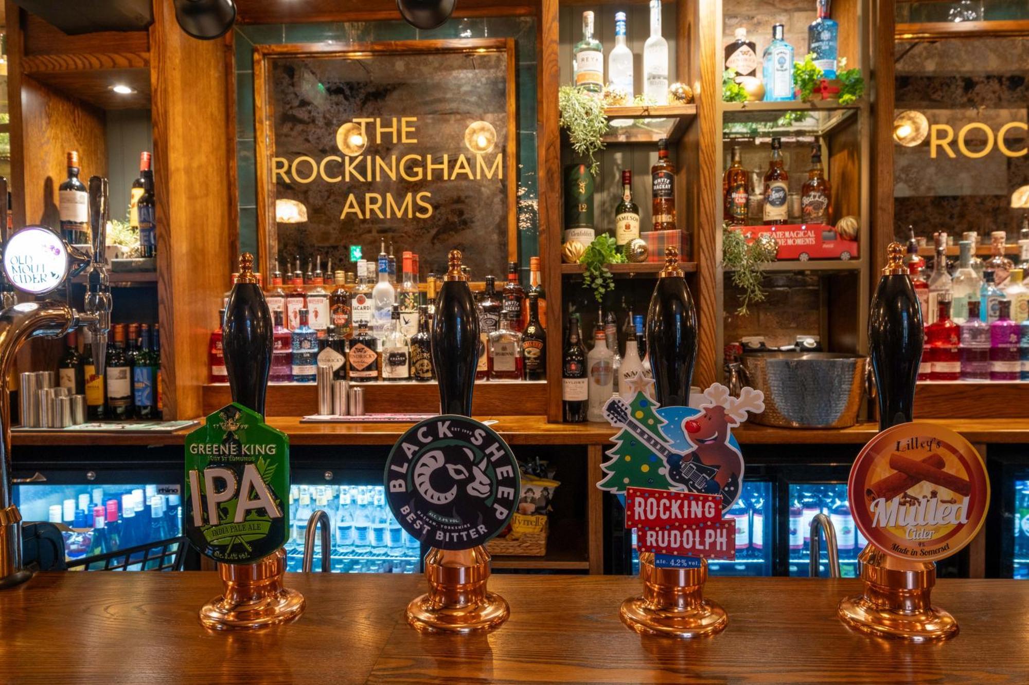 Rockingham Arms By Greene King Inns Wentworth  Exteriér fotografie